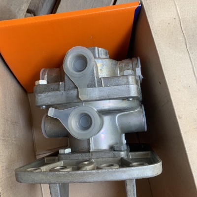 Tổng phang trên đời mới 