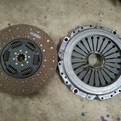 Bàn ép côn và đĩa côn 