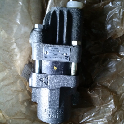 Bơm trợ lực lái ZIL 