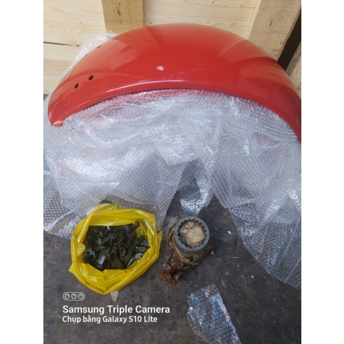 Dè chắn bùn bánh trước 