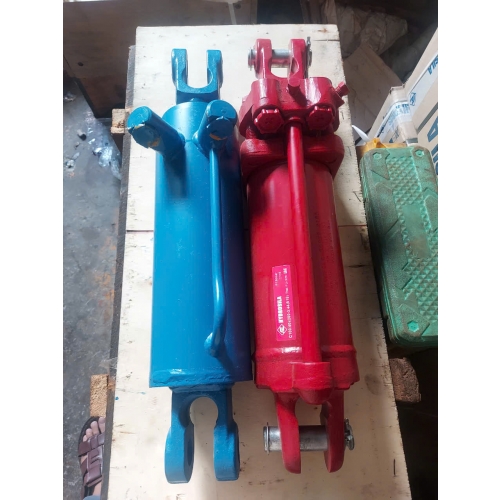 Xy lanh cày đời mới, đời cũ 